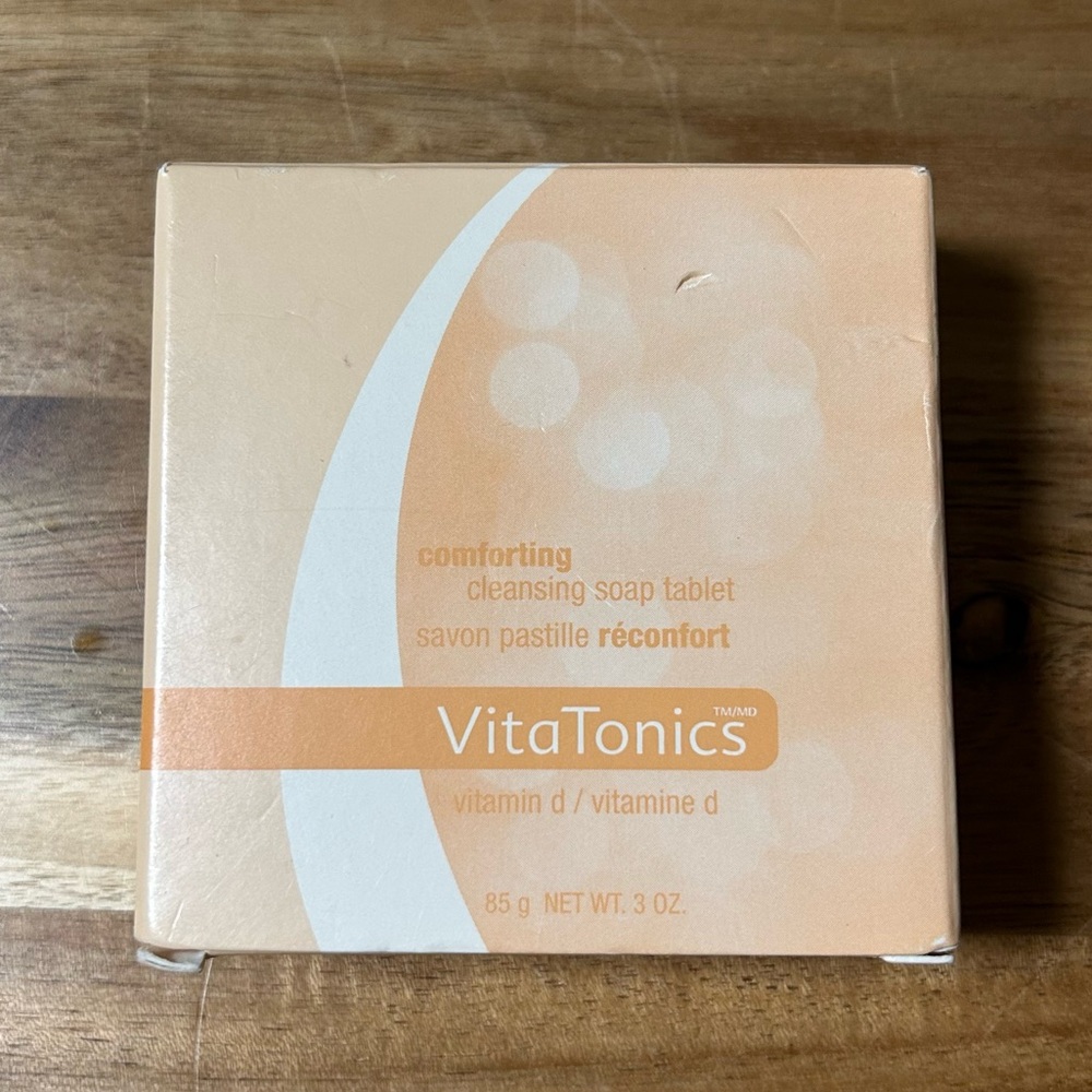 Avon VitaTonics Comforting Cleansing Soap Tablet Vitamin D 3 oz 2001